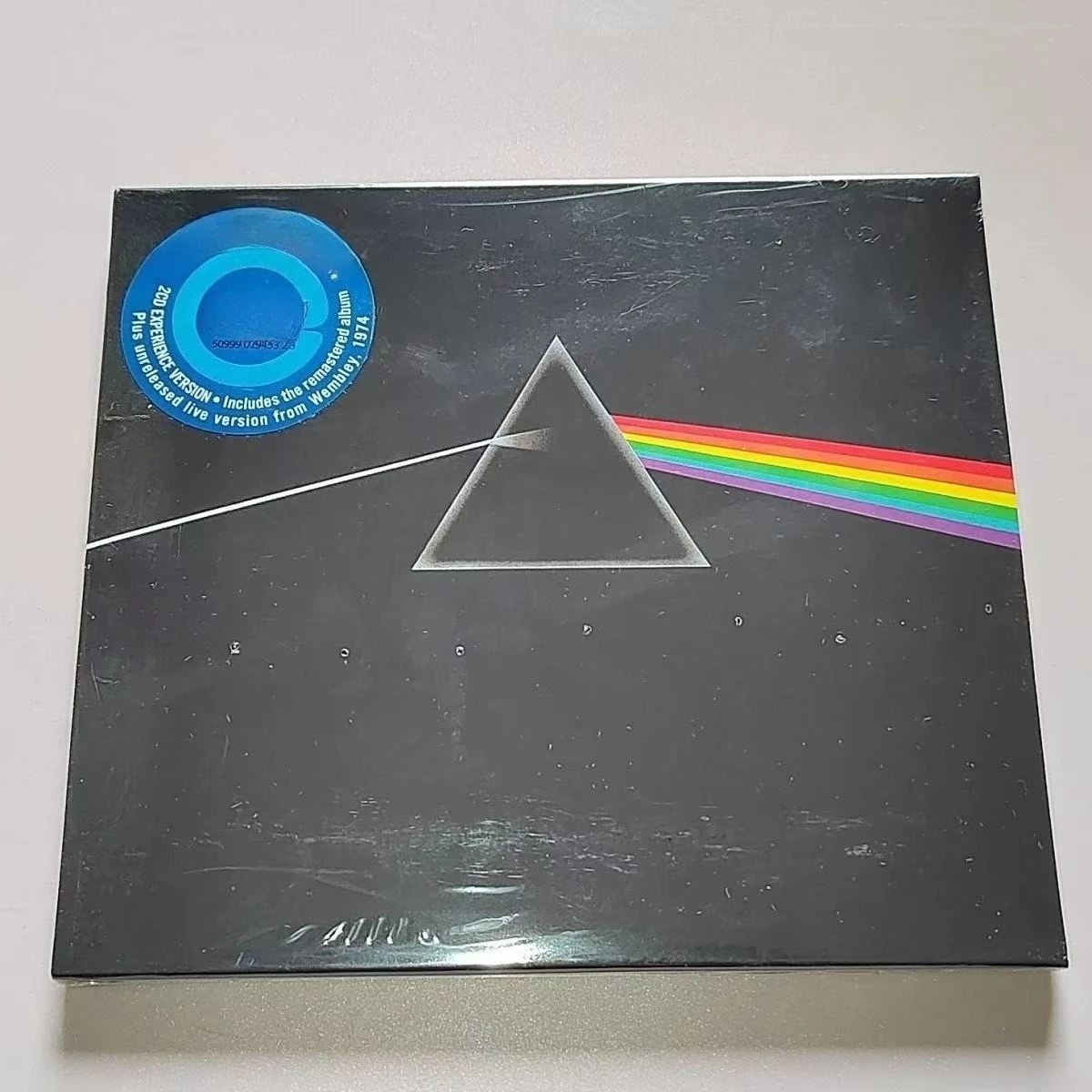 Live Rock - 『ザ・ダーク・サイド・オブ・ザ・ムーン・ライブ・アット・ウェンブリー1974』アルバム。プログレッシブ・ロックとサイケデリック・ロックの代表的なライブ録音CD。